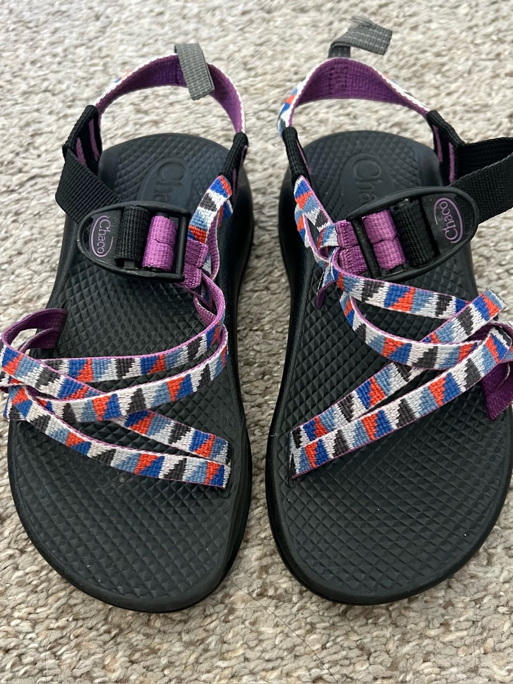 Chaco Black Footbed Sandals with Multicolor Geometric Straps Size 1